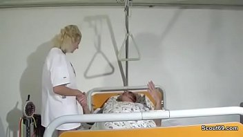 German Grandpa - Junge blonde Pflegerin fickt mit Opa auf Arbeit im Krankenhaus